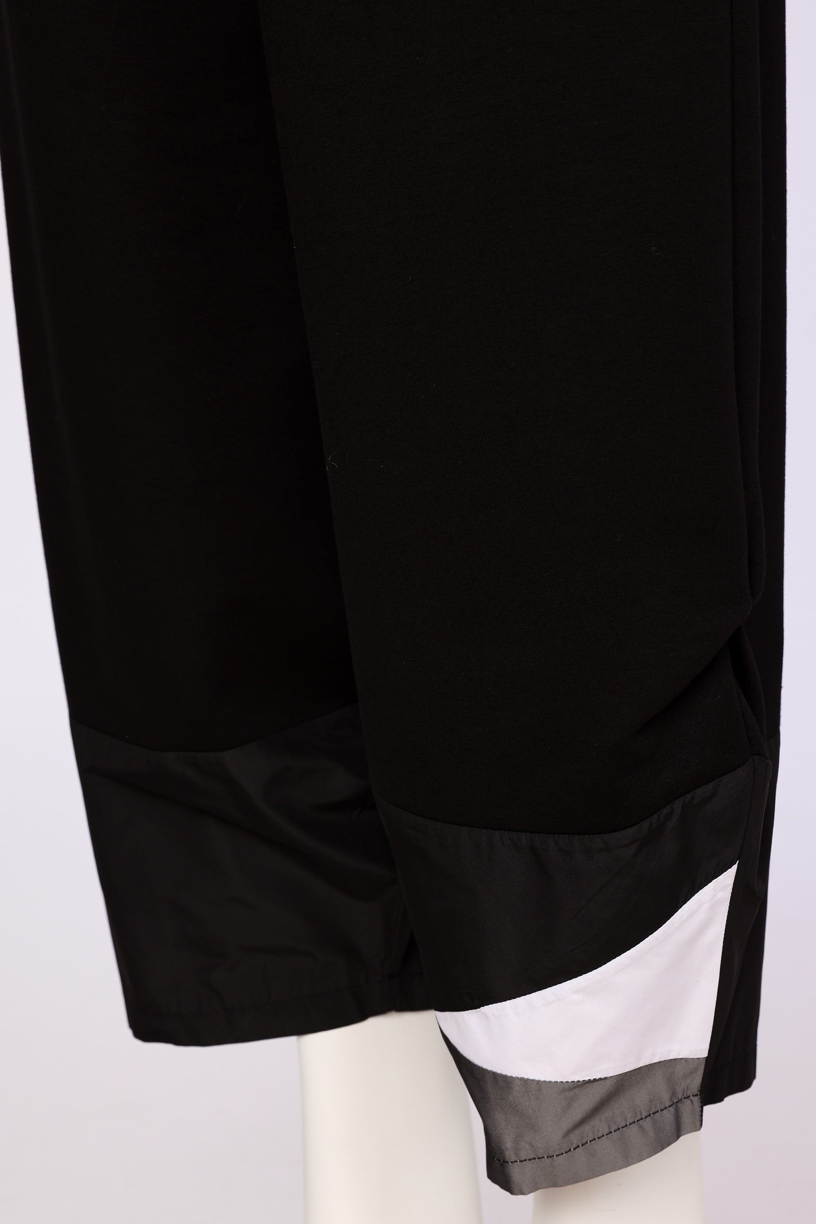 Naya Shaped Hem Trouser With Colour Inset