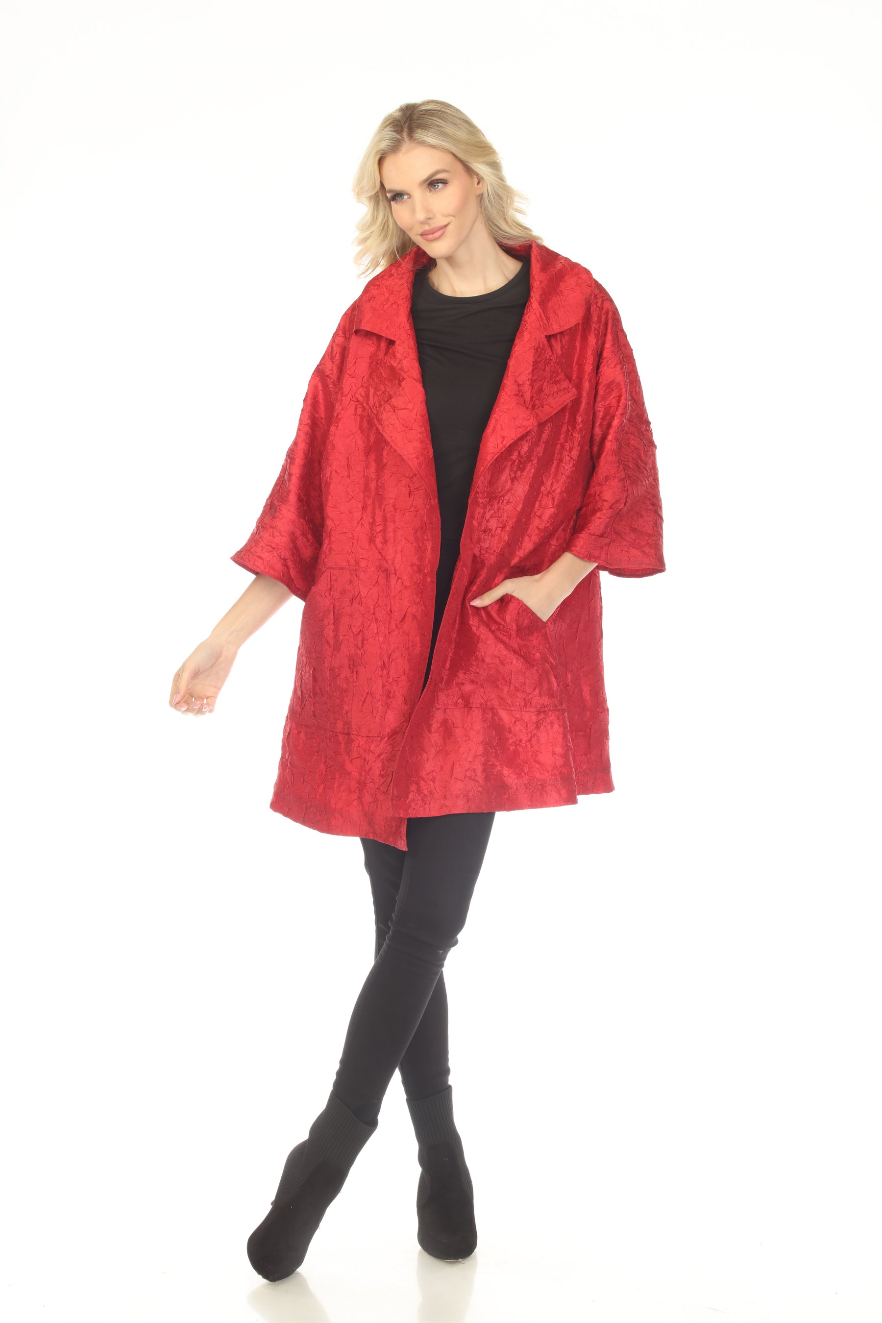 Oopera J2612 raincoat in red, front