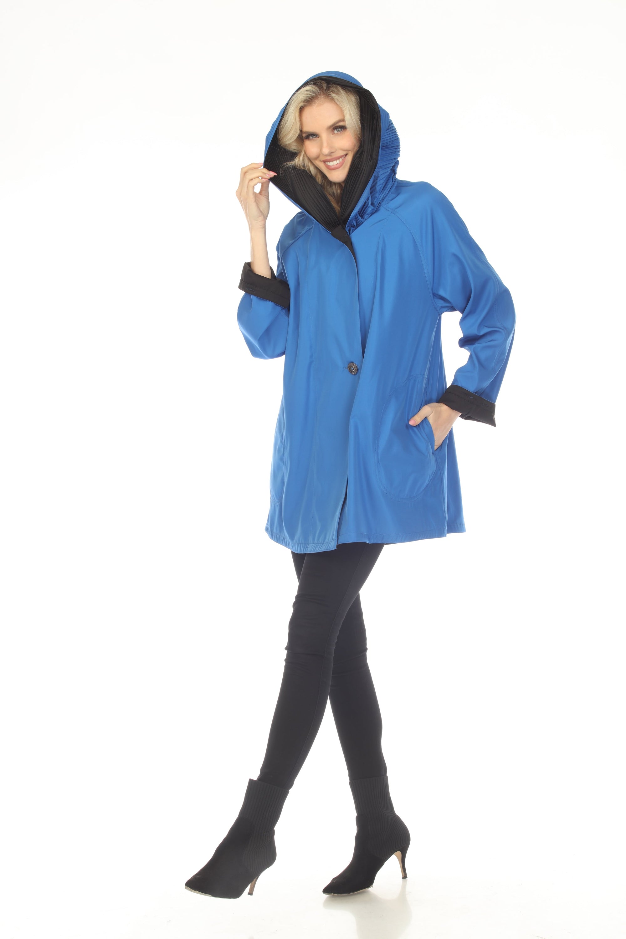 Oopera SJ2606RW reversible raincoat in light blue, front