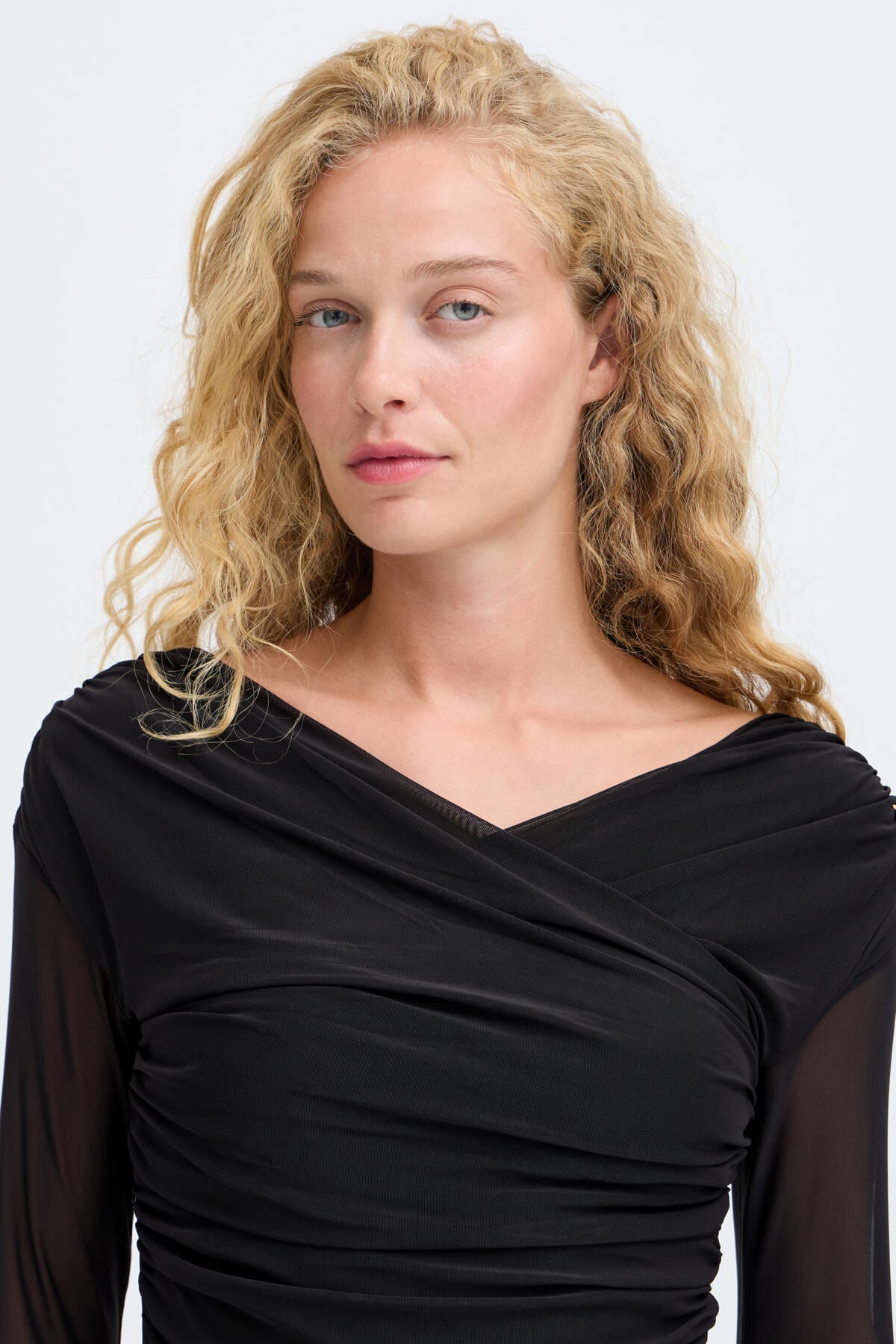 Toa black draped wrap top 20819812 — detail