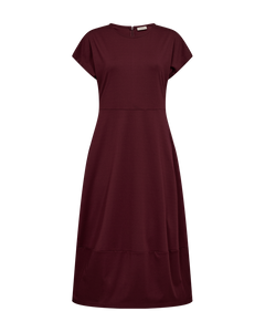 Freequent Sanni Dress in port, front view