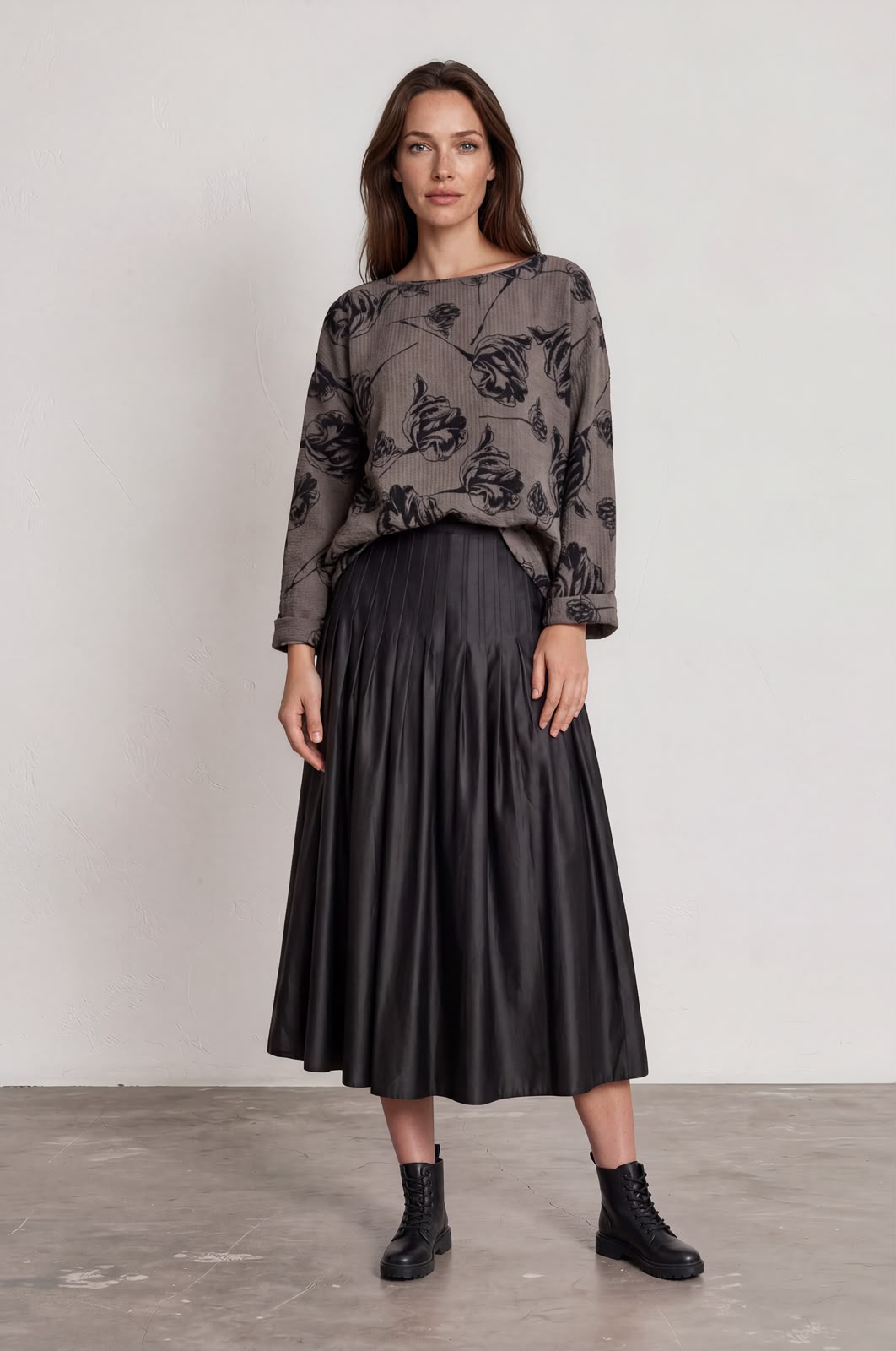 Dark Taupe Floral Crinkle Top 6178-3957 — view 2